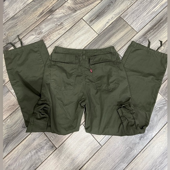 Levi's Olive Straight Leg Cargo Pants - Picture 5 of 5